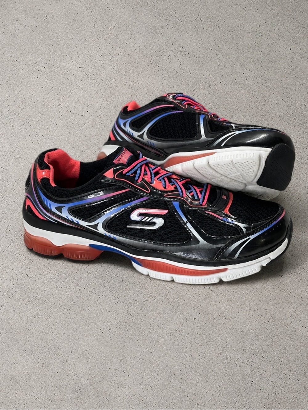 Skechers Supernova Black Multi Sneakers Women’s 8.5
